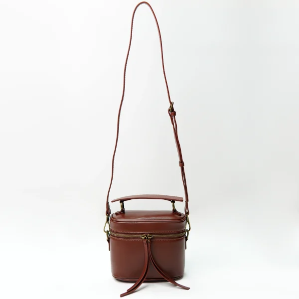 Brown box shoulder bag sample for custom handbag manufacturing review