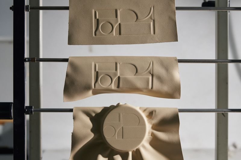 Boyy Poster Sac,Boyy Poster Sac bag,Boyy soft handbag,nappa lambskin pouch,expandable gusset bag Blind emboss tests on original soft leather panels in flat gathered and loaded states